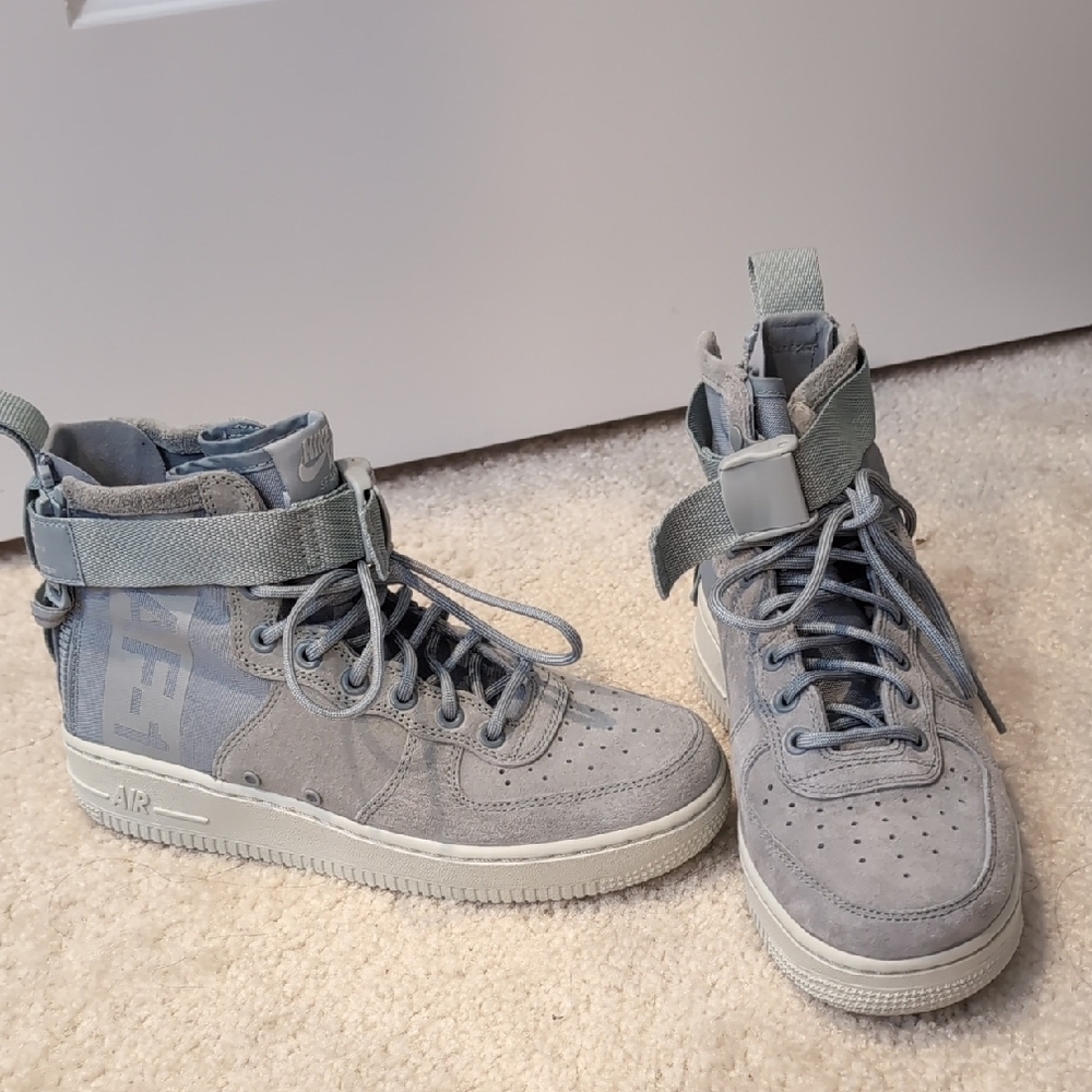 Nike Air Force 1 Women's 7.5 Pumice